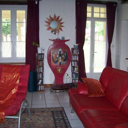 Grande Maison Atypique Le Burgaud 外观 照片